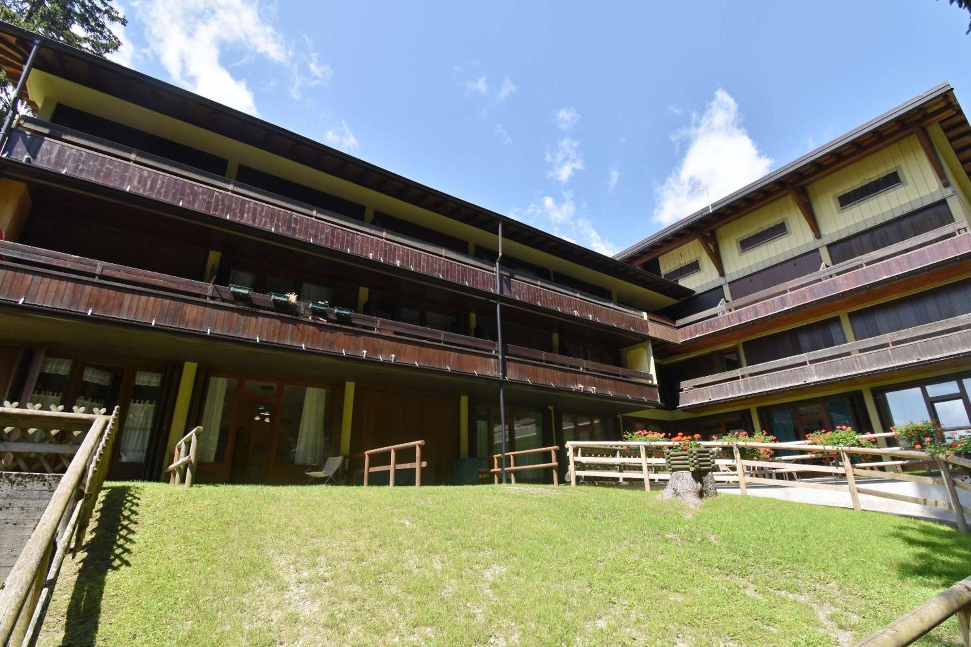 Residenza Silvana Madonna Extérieur photo