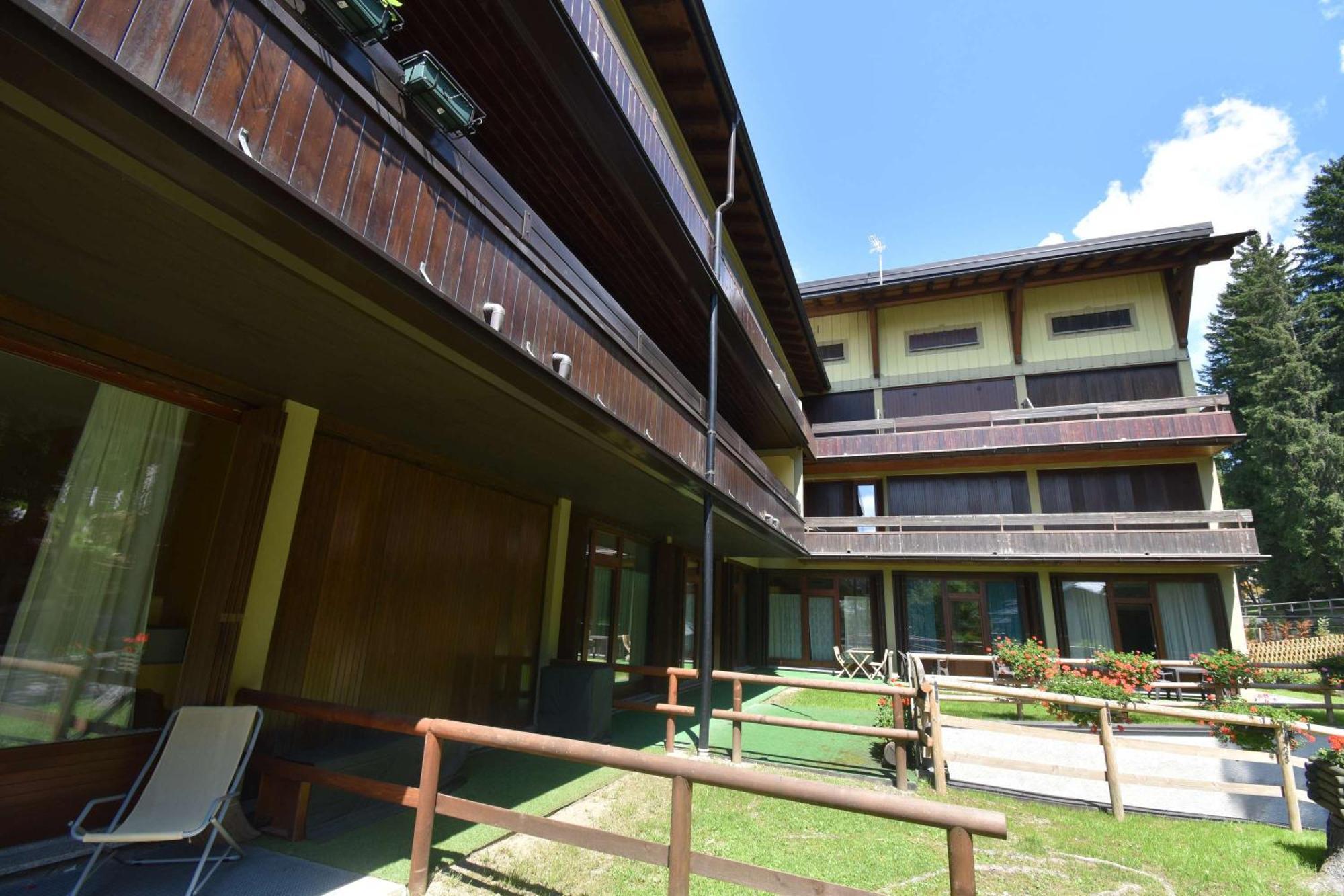 Residenza Silvana Madonna Extérieur photo